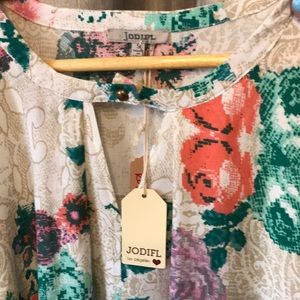 Beautiful top